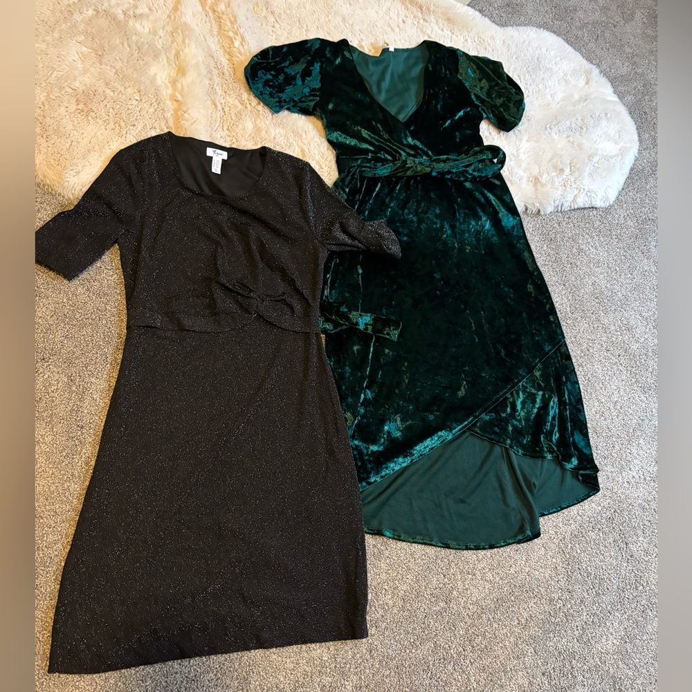 MATERNITY DRESS LOT - Elegant Black and Green Velvet Dress Set